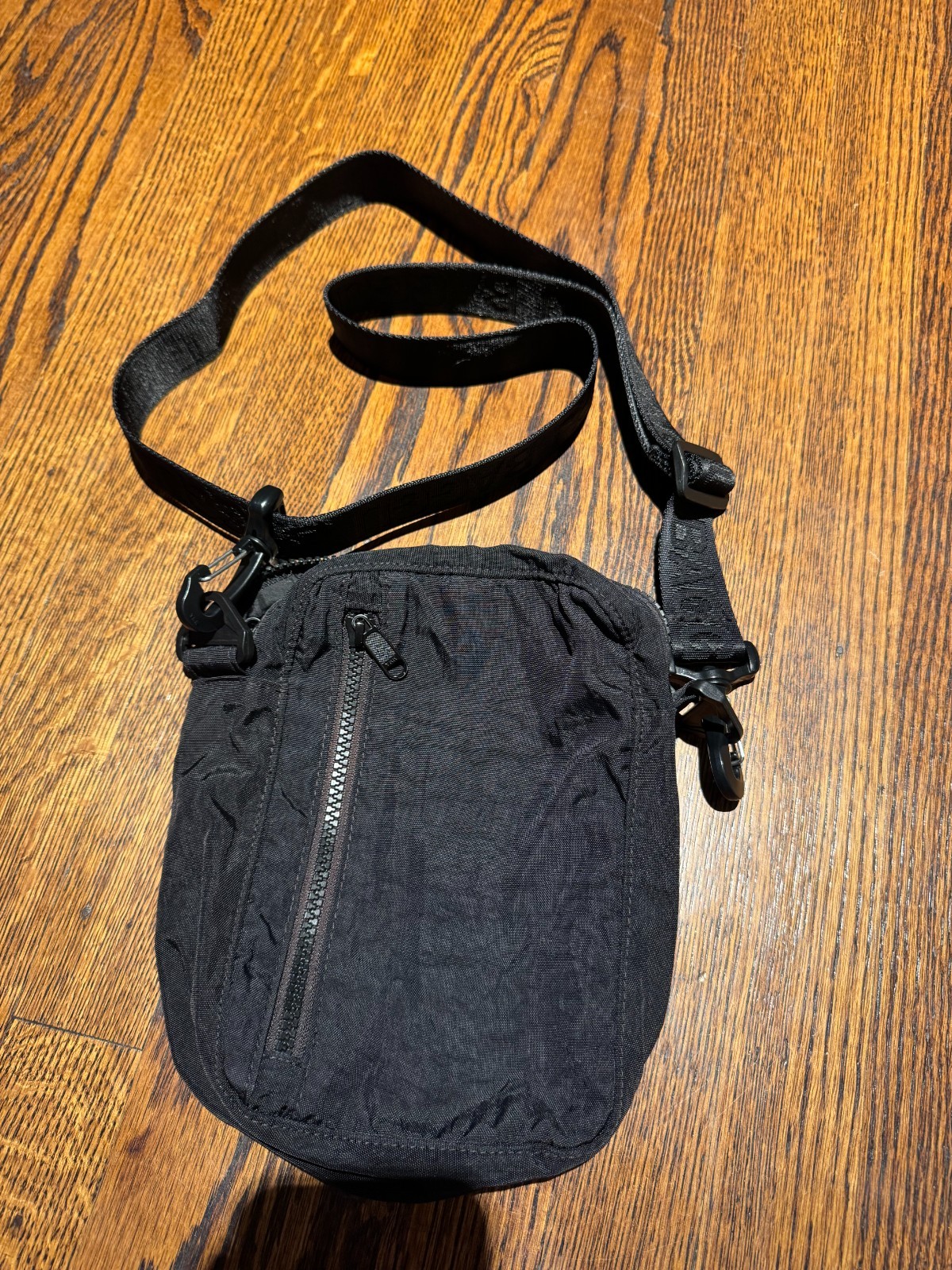 BAGGU Black Baggu Sport Crossbody Pouch Used
