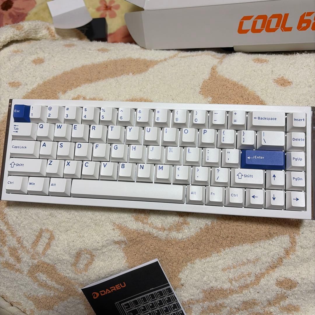 DAREU COOL 68 Mechanical Keyboard Model COOL68 68-Key White Blue JP
