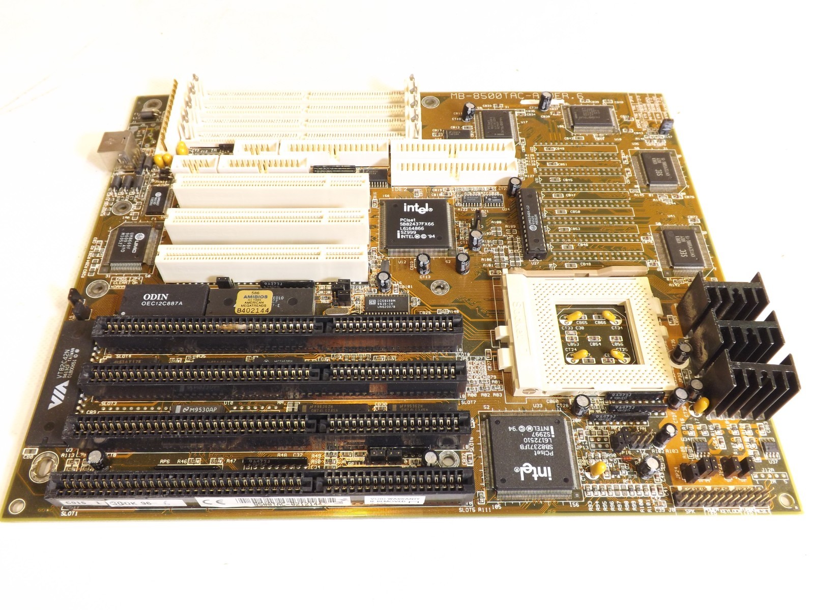 Vintage Early Pentium Era AT Motherboard MB-8500TAC-A VER.6 (Circa 1995).