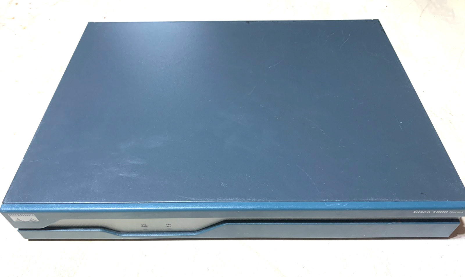 Cisco 1800 1840 Integrated Services Router V04 w/ 64MB Flash & WIC 2T