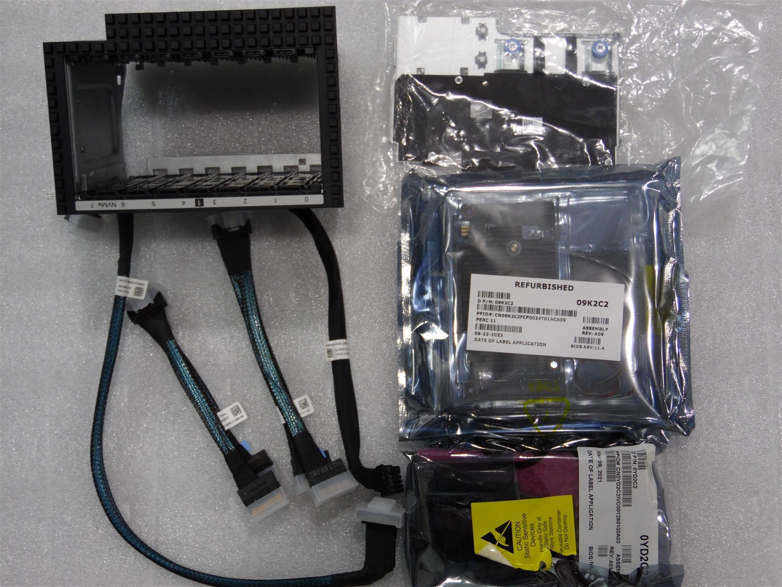 DELL EMC T560 POWEREDGE SERVER LFF 8 NVME 2.5" U.2 HDD KIT JPMD4 H755N 9K2C2