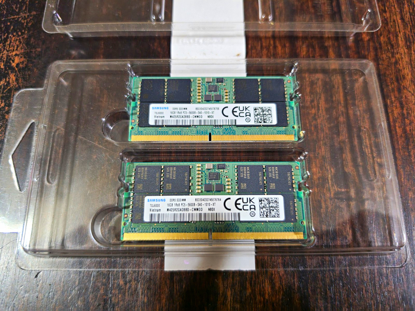 Samsung 32GB (2x16GB) DDR5 5600 PC5-5600B SO-DIMM 262-Pin MPN