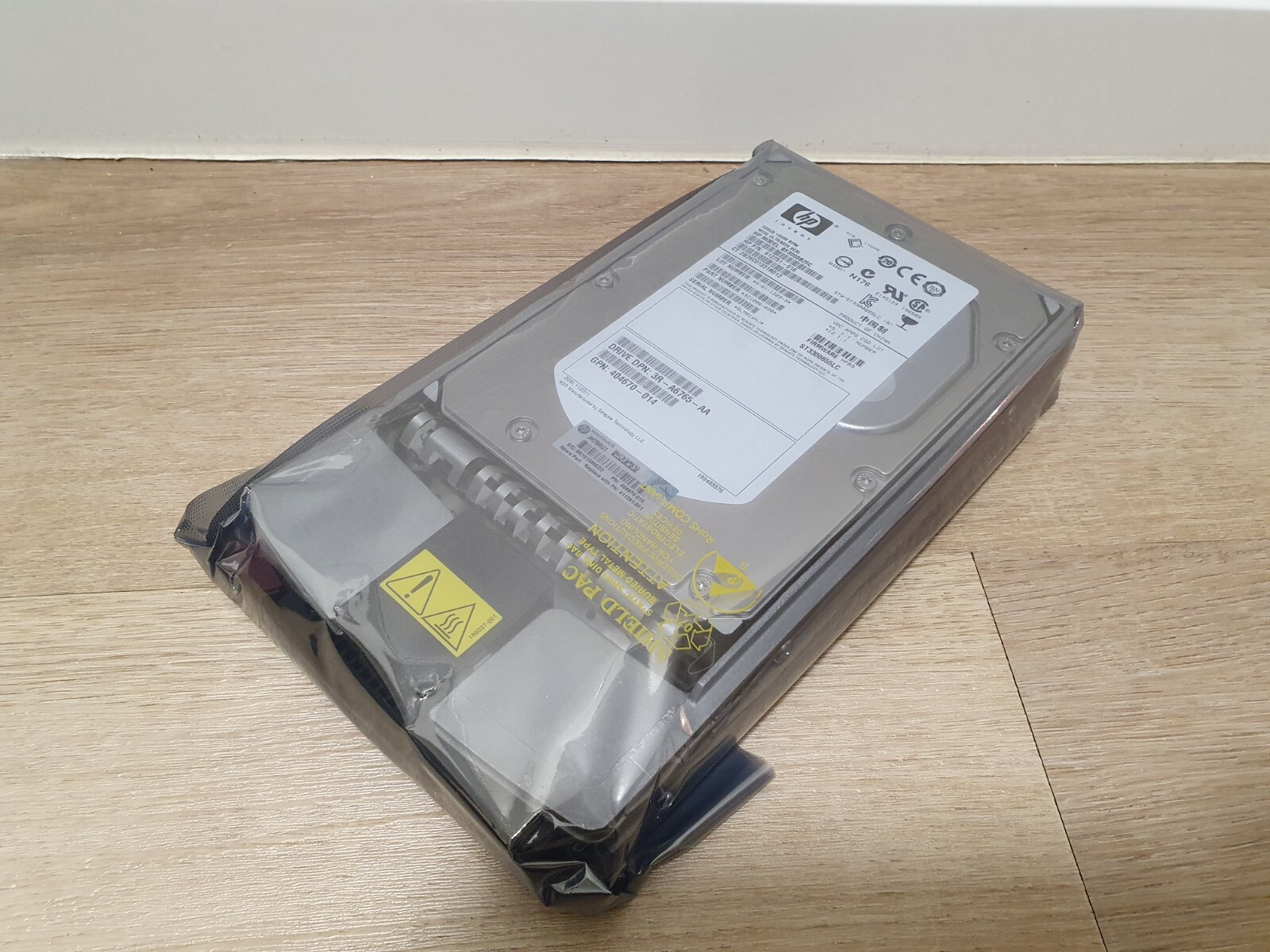 HP BF3008B26C 300GB Ultra320 SCSI 15K 3.5′′ Server HDD New Product ProLiant Hot-Swap