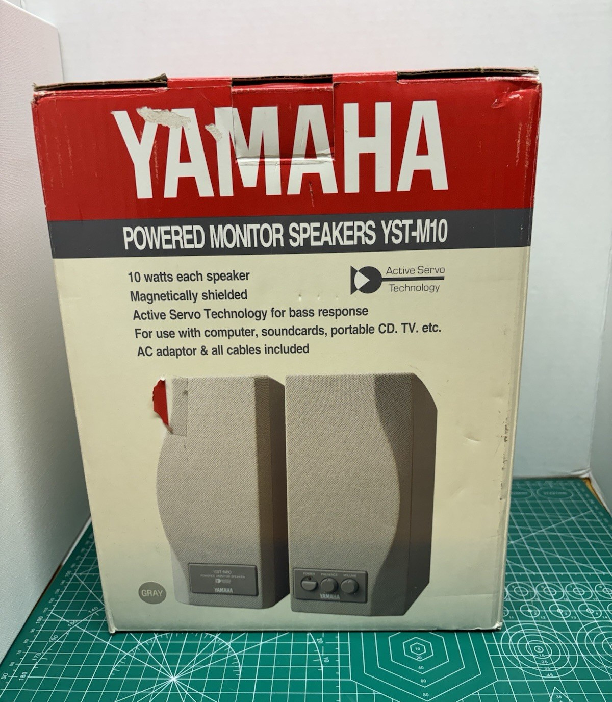 Yamaha YST-M10 Powered Monitor Speakers Magnetically Shielded 2.0 Wired Gray NEW