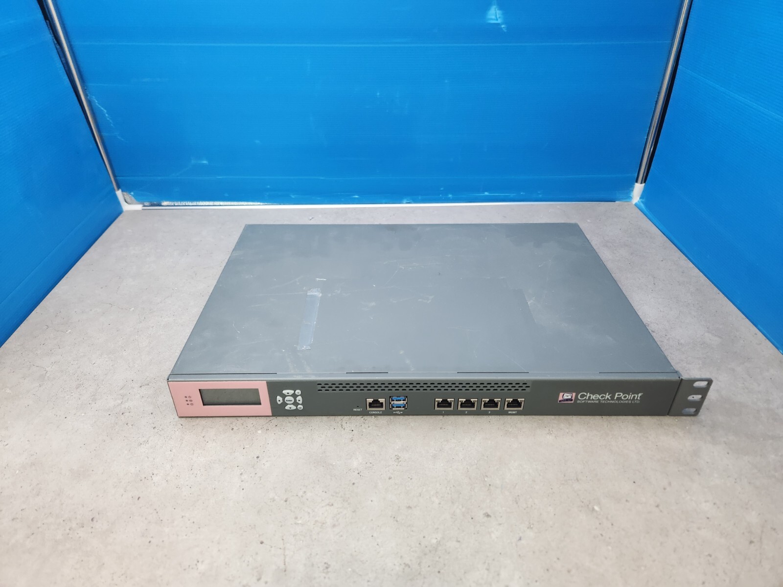 CHECKPOINT ST-5 Firewall Security Appliance