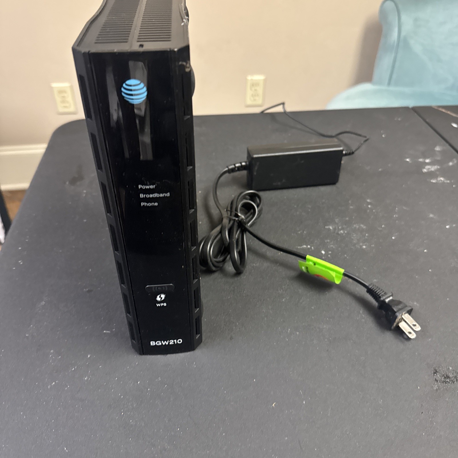 AT&T Arris BGW210-700 Gateway Wi-Fi Modem Router Broadband w/ Power Cord