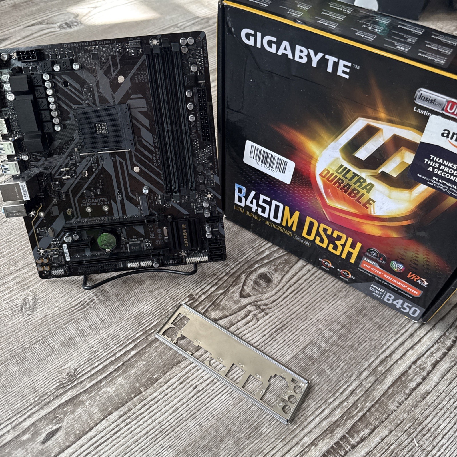 Gigabyte B450M DS3H Micro ATX DDR4 AMD Ryzen B350 B550 X470 X570 