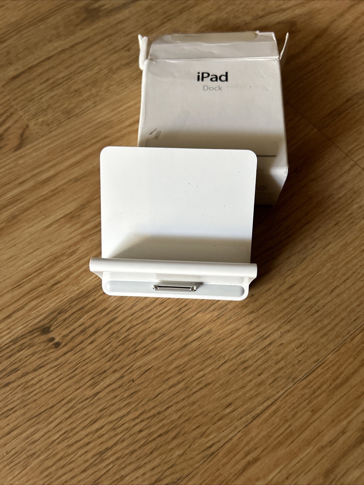 Genuine Apple iPad Base Dock Model A1352. MC360ZM/A. NEW.