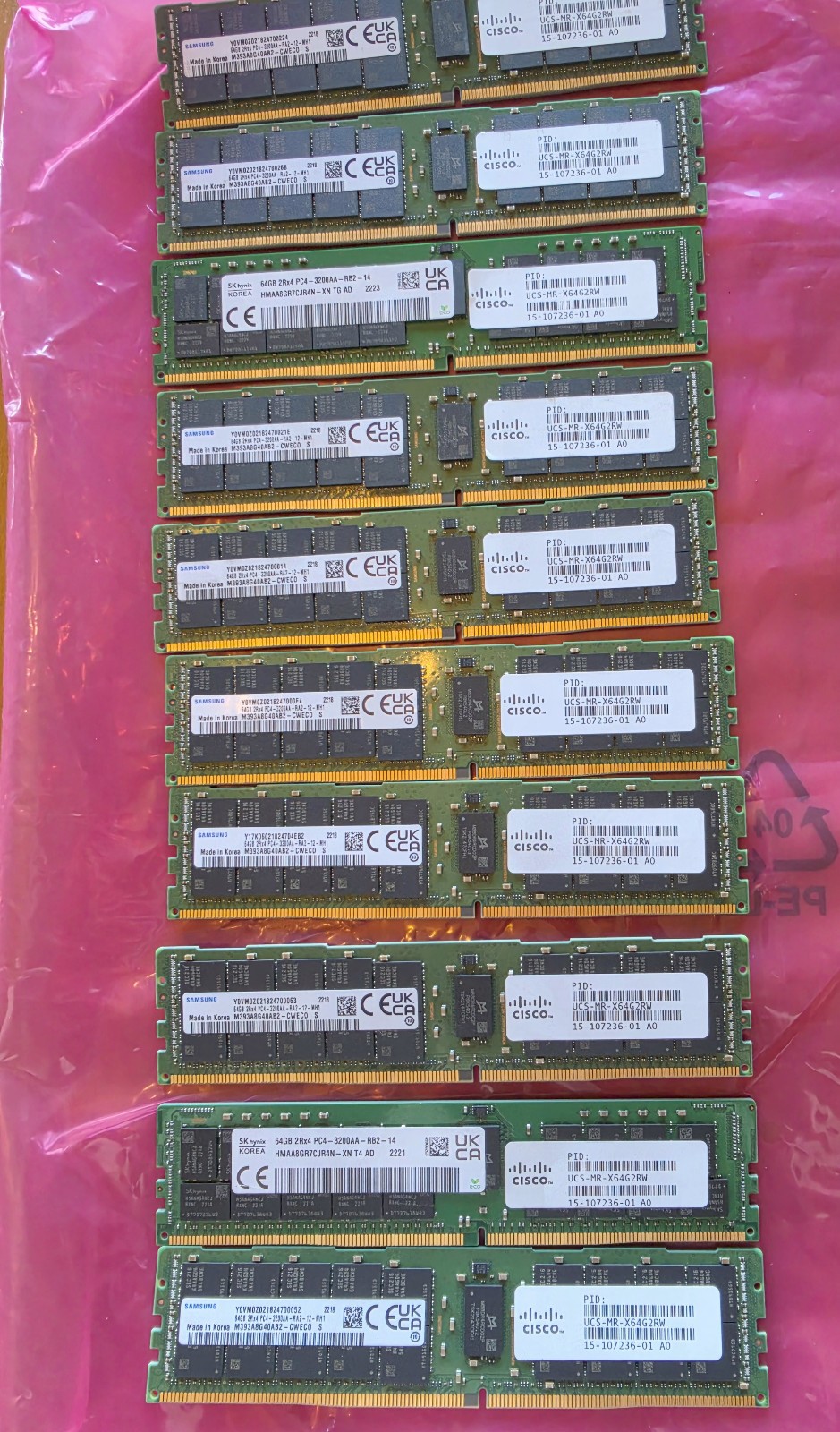 CISCO UCS-MR-X64G2RW SK hynix 64GB 3200MHz DDR4 2R X4 RAM HMAA8GR7CJR4N-XN