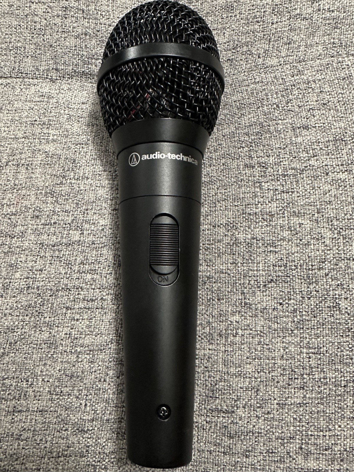 AUDIO TECHNICA ATR1300X Cardioid Dynamic Microphone XLR with XLT Cord Tested