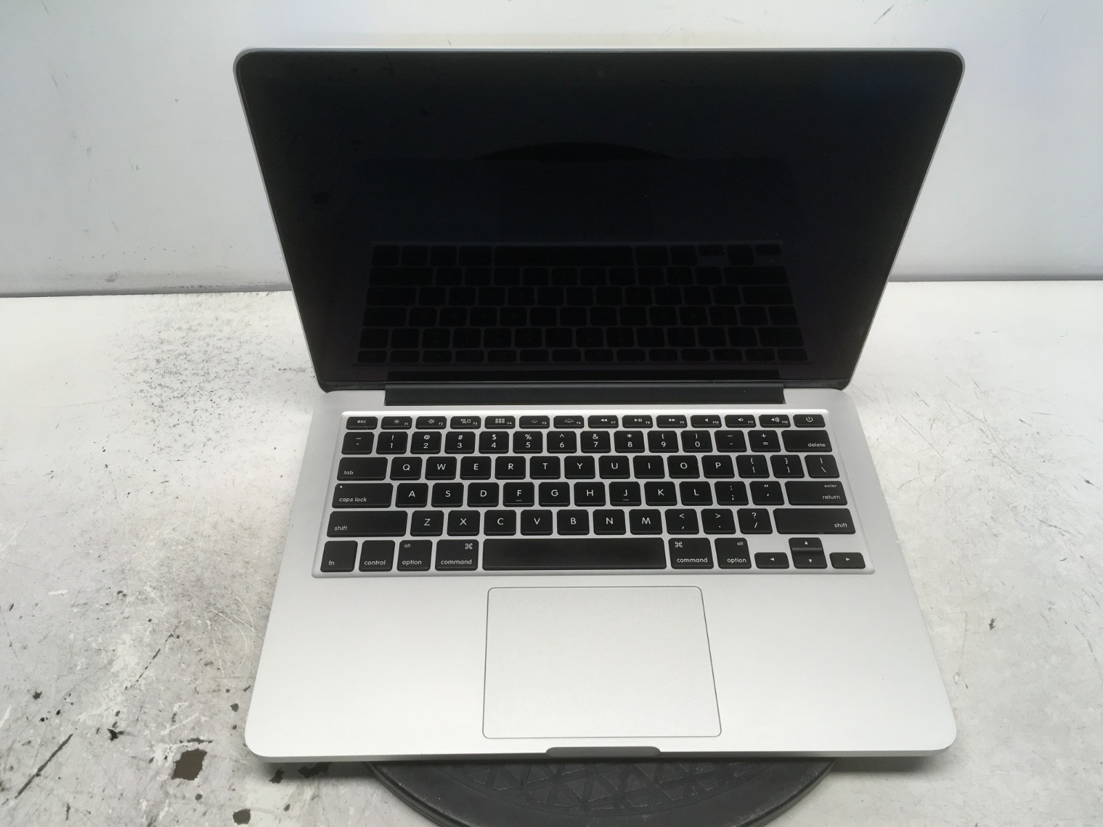 Apple MacBook Pro A1425 Intel i5-3230U 2.6GHz 8 GB NO HDD No Batt