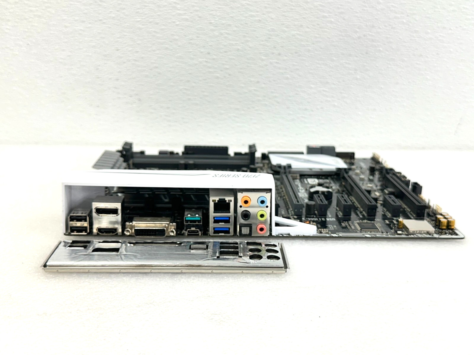 Asus Z170 PRO Motherboard LGA 1151 w/ IO SHIELD NO ACCESSORIES  🚚