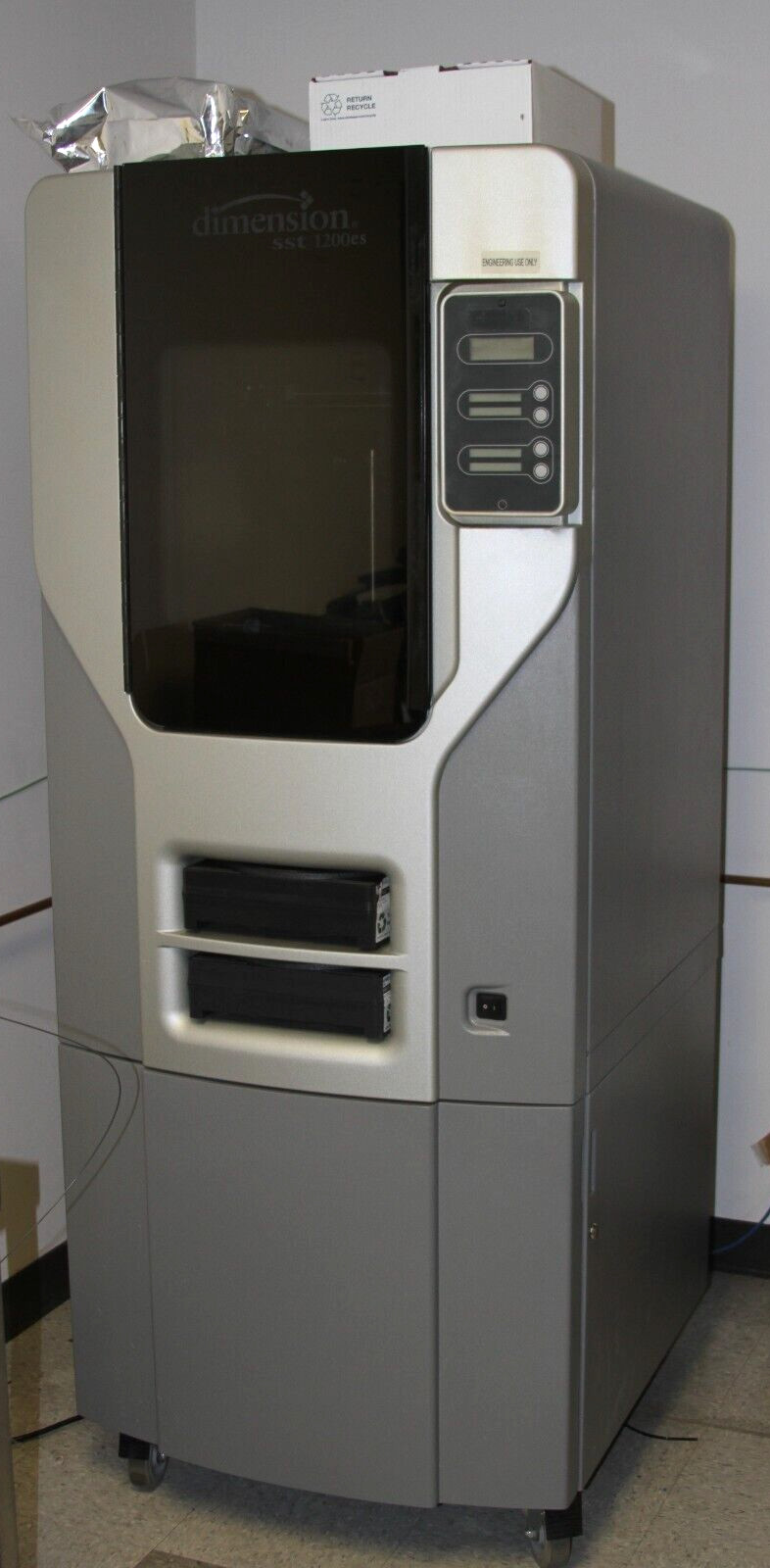 Stratasys Dimension 1200es 3D printer - with Accessories - USED