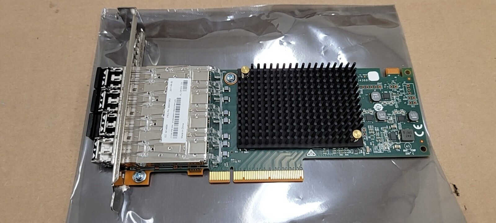 IBM  00WY983 - Quad-Port 16Gbs PCIe Fiber Channel Adapter Card (01AC485) w/4 SFP
