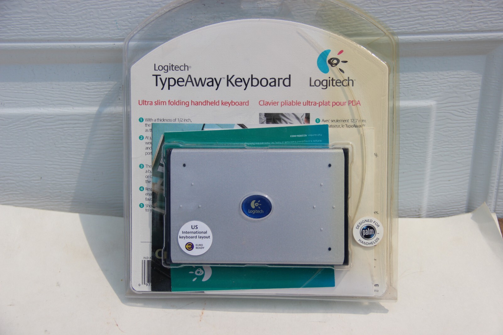 Logitech TypeAway Keyboard Ultra Slim Folding Handheld Keyboard Type Away Palm 