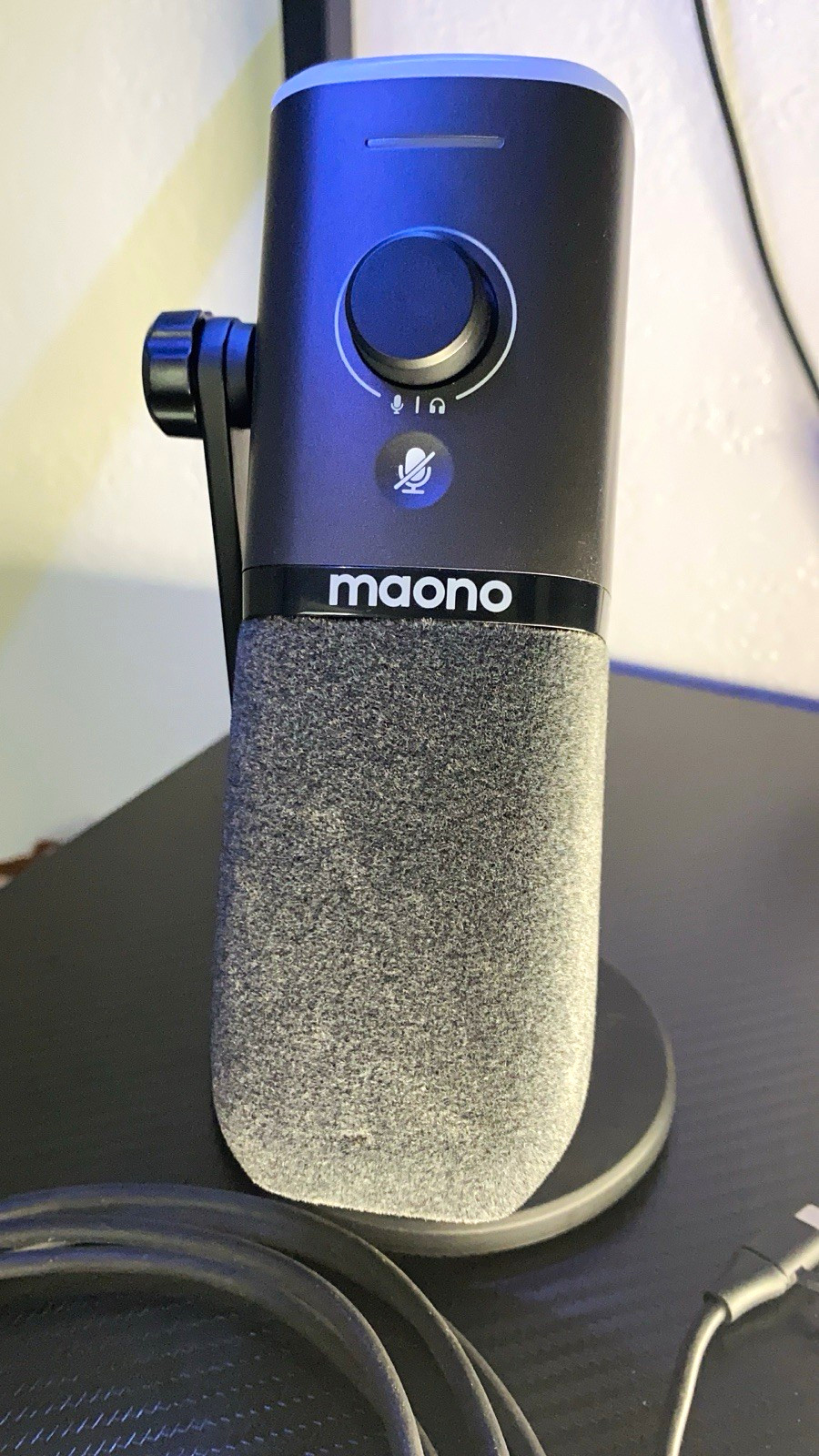 MAONO PD100W Wireless & USB Dynamic Gaming Microphone RGB -good w/ Receiver