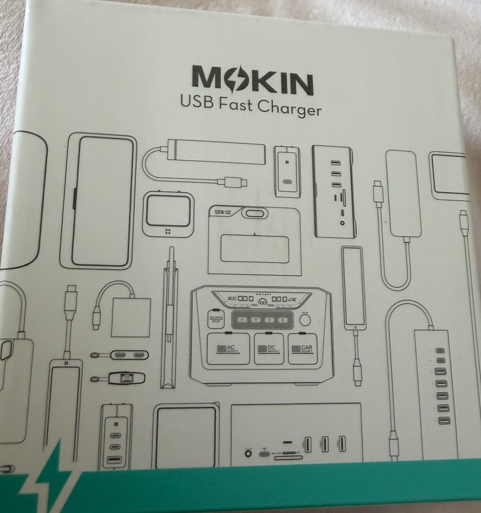 MOKiN USB Fast Charger USB-C to USB-C White Model MOGP0363-BK 1:1 Split
