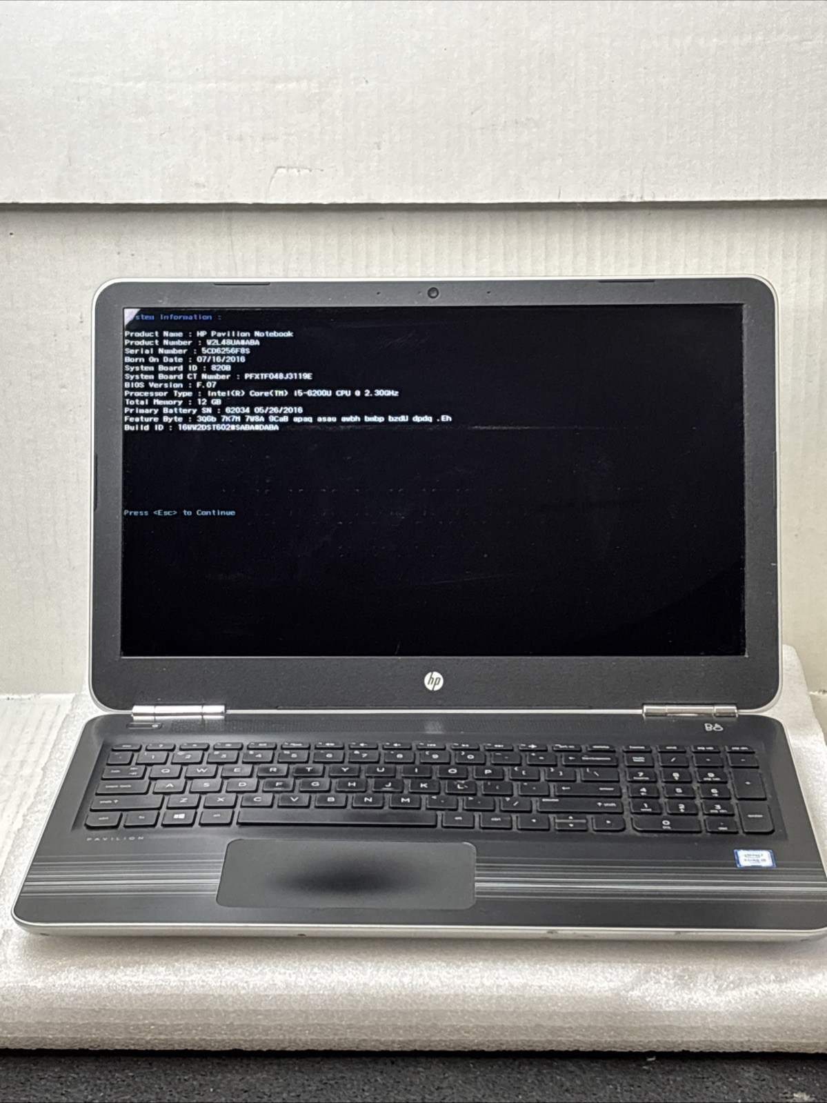 HP Pavilion 15-AU023CL Intel i5-6200U 2.3GHz 12 GB NO HDD
