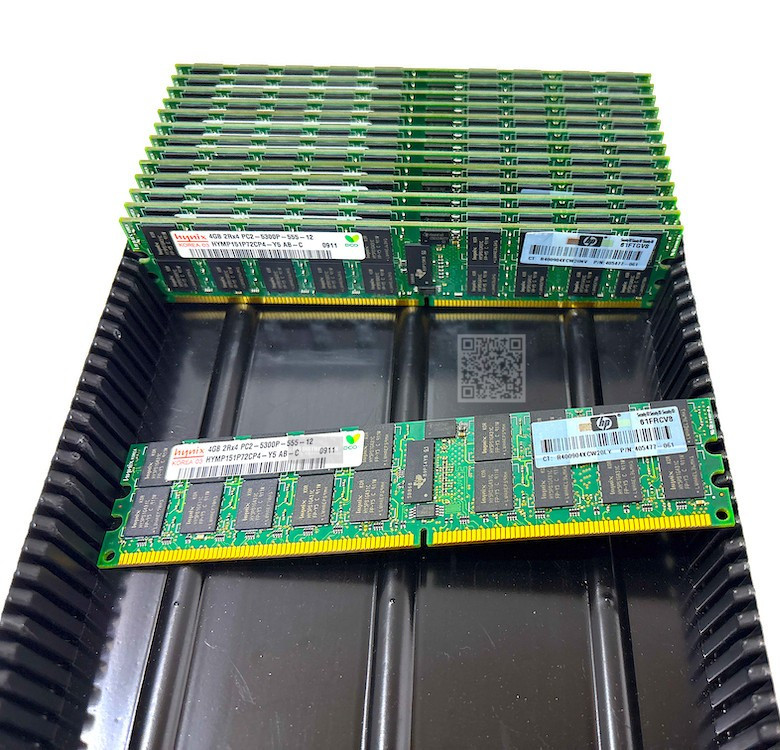 HYMP151P72CP4-Y5 I GENUINE HYNIX 4 GB PC2-5300 DDR2 ECC DIMM Memory LOT OF 14