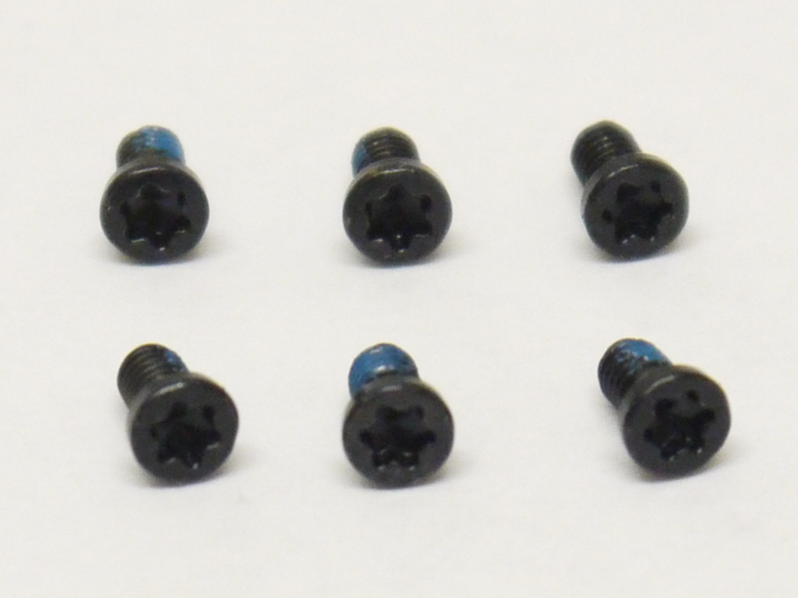 New 6pcs T6 Hinge Set Screws For Apple MacBook Pro Unibody A1278 A1286 A1297