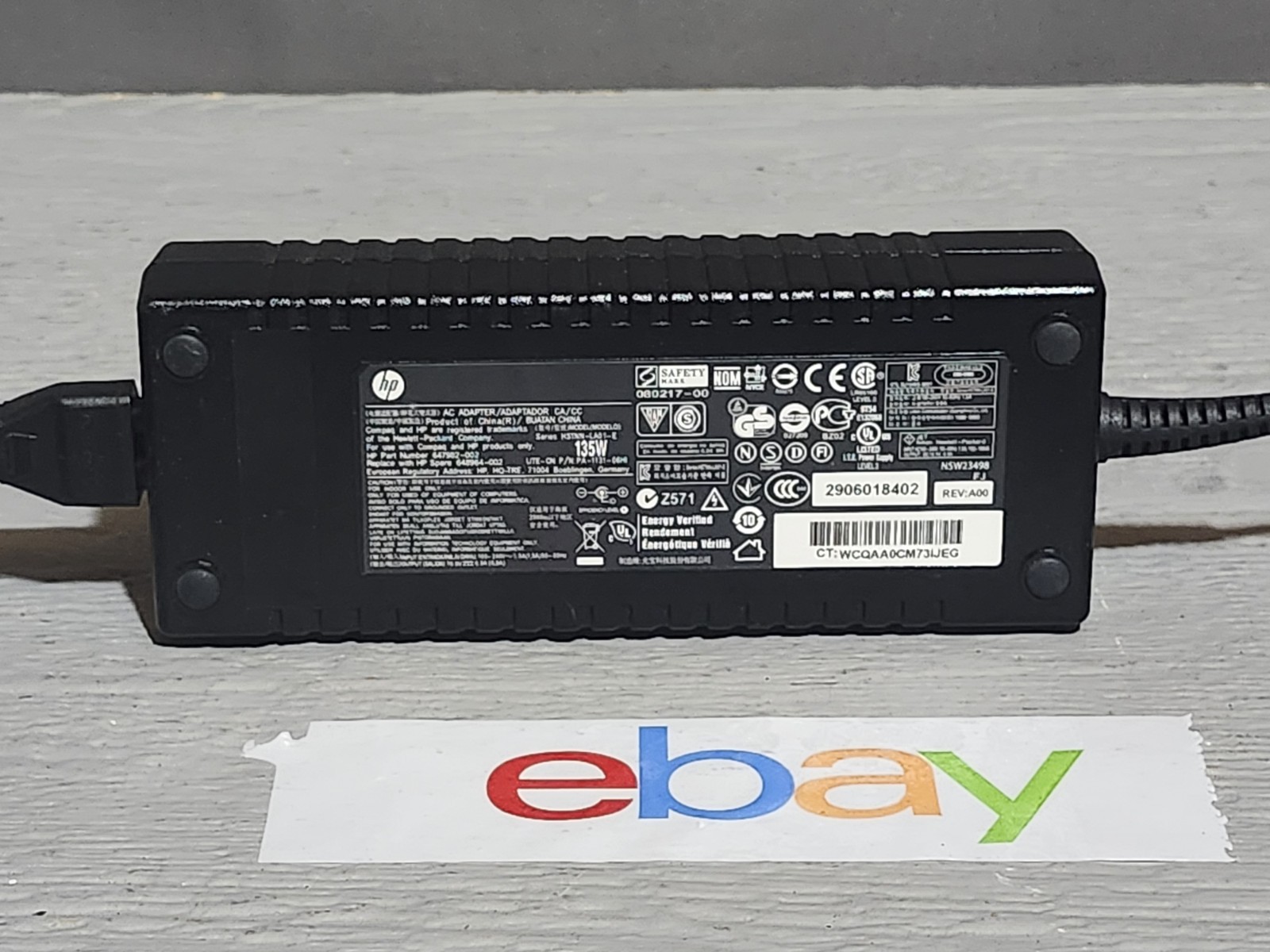 LOT OF 7 - Original HP 135W AC Adapter 647982-002 Round Tip - 19.5V/6.9A TESTED