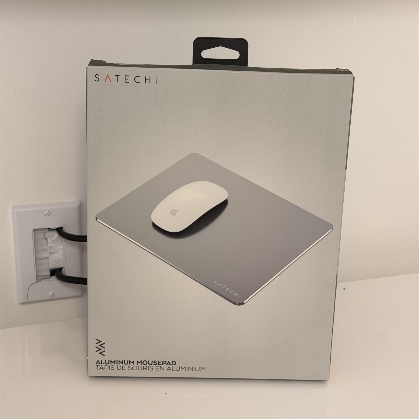 New Satechi Aluminum Mousepad ST-AMPADM Silver