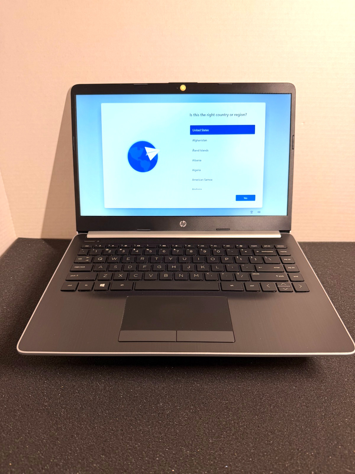 HP Notebook 14-dk0002dx 14" AMD A9-9425 3.1GHz 4GB RAM 128GB SSD Windows 11