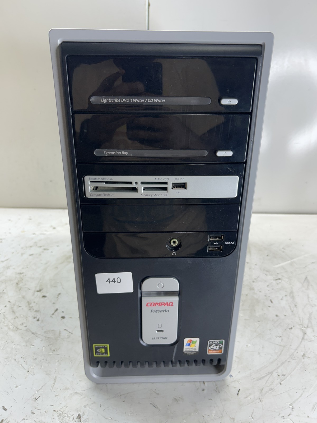 Compaq Presario SR1913WM AMD Athlon 64 3500+ 2200MHz 256MB NO HDD
