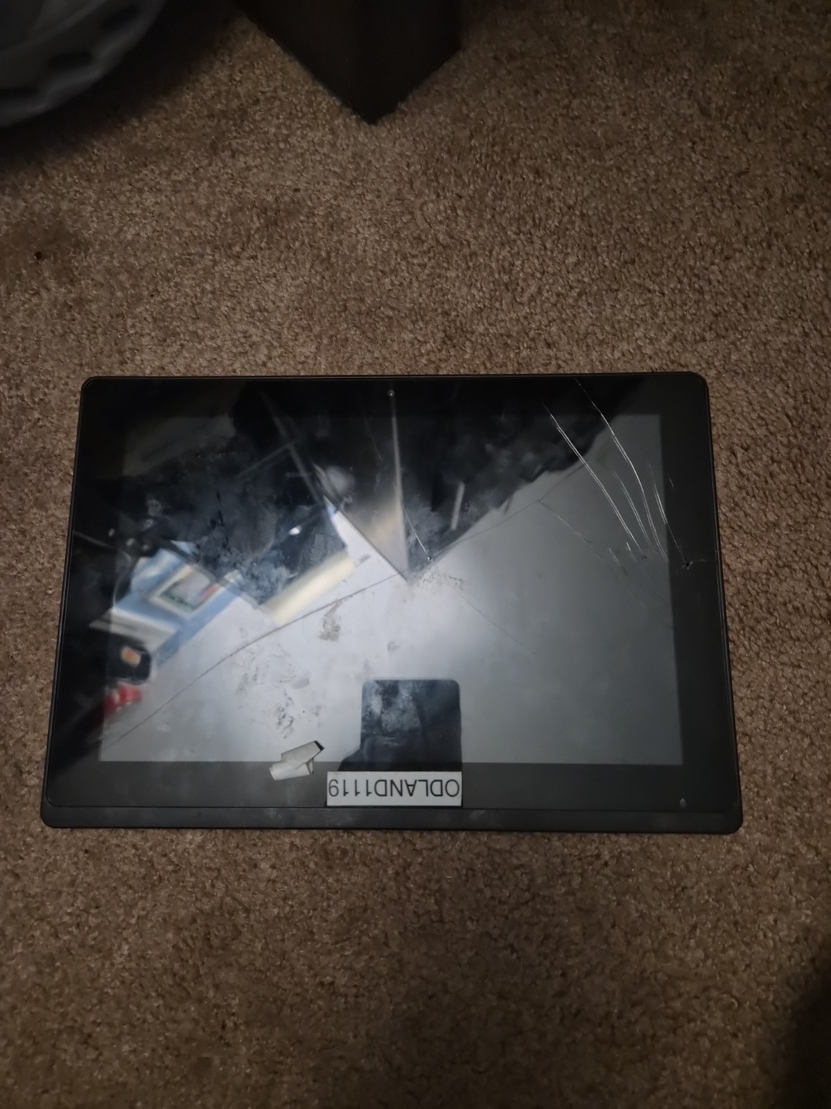 Acer One 32GB, Wi-Fi - Silver For Parts "Bundle"