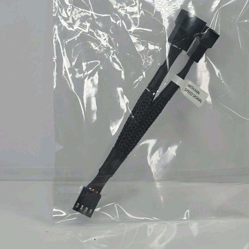 4-pin PWM Y Splitter Cable 1:2 With Fan Speed Signal 10cm Black