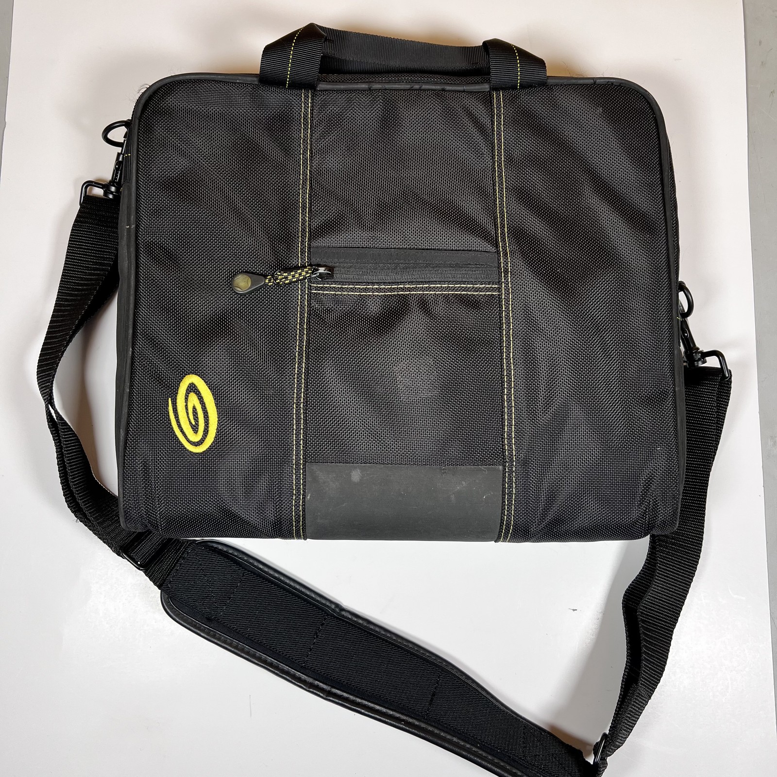 Timbuk2 Commute Black Laptop Messenger Bag Briefcase 13-14" Shoulder Strap