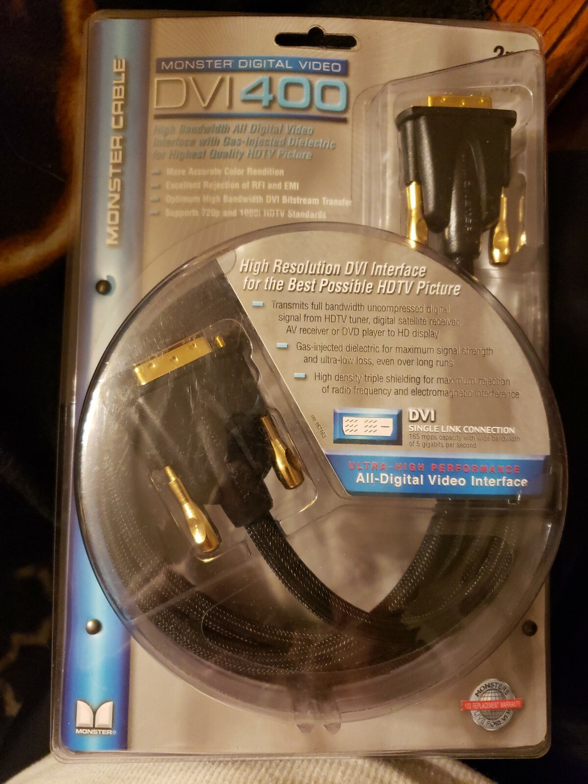 Monster Premium 6ft DVI400 Single Link Gold Plated Triple Shielded Sleeved Cable