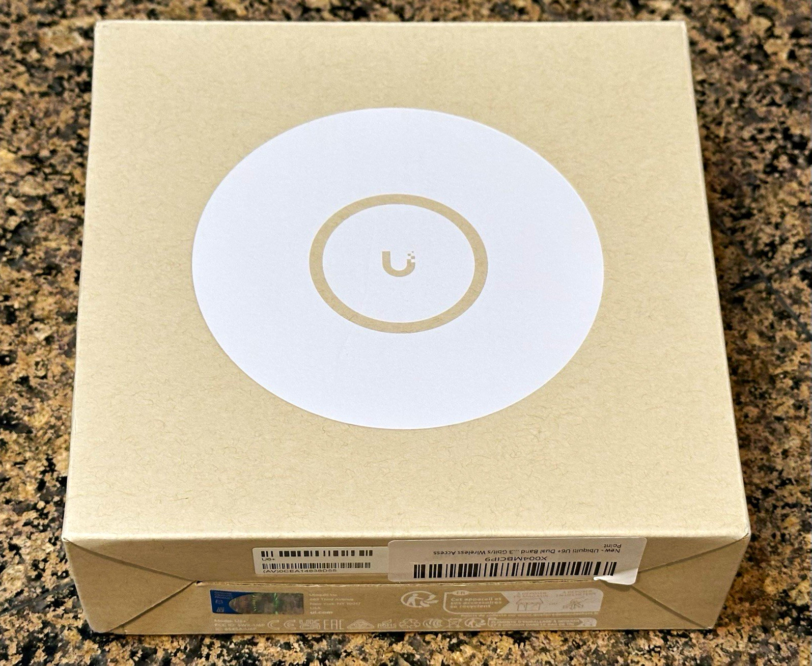 Ubiquiti UniFi U6+ Dual-Band Wireless Access Point, White, 3 Gbit/s