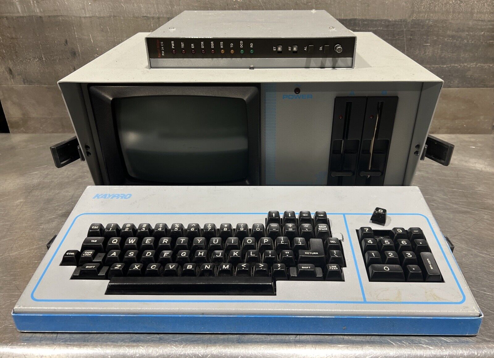 Vintage KAYPRO II 2 Portable Computer with Keyboard Used Surplus