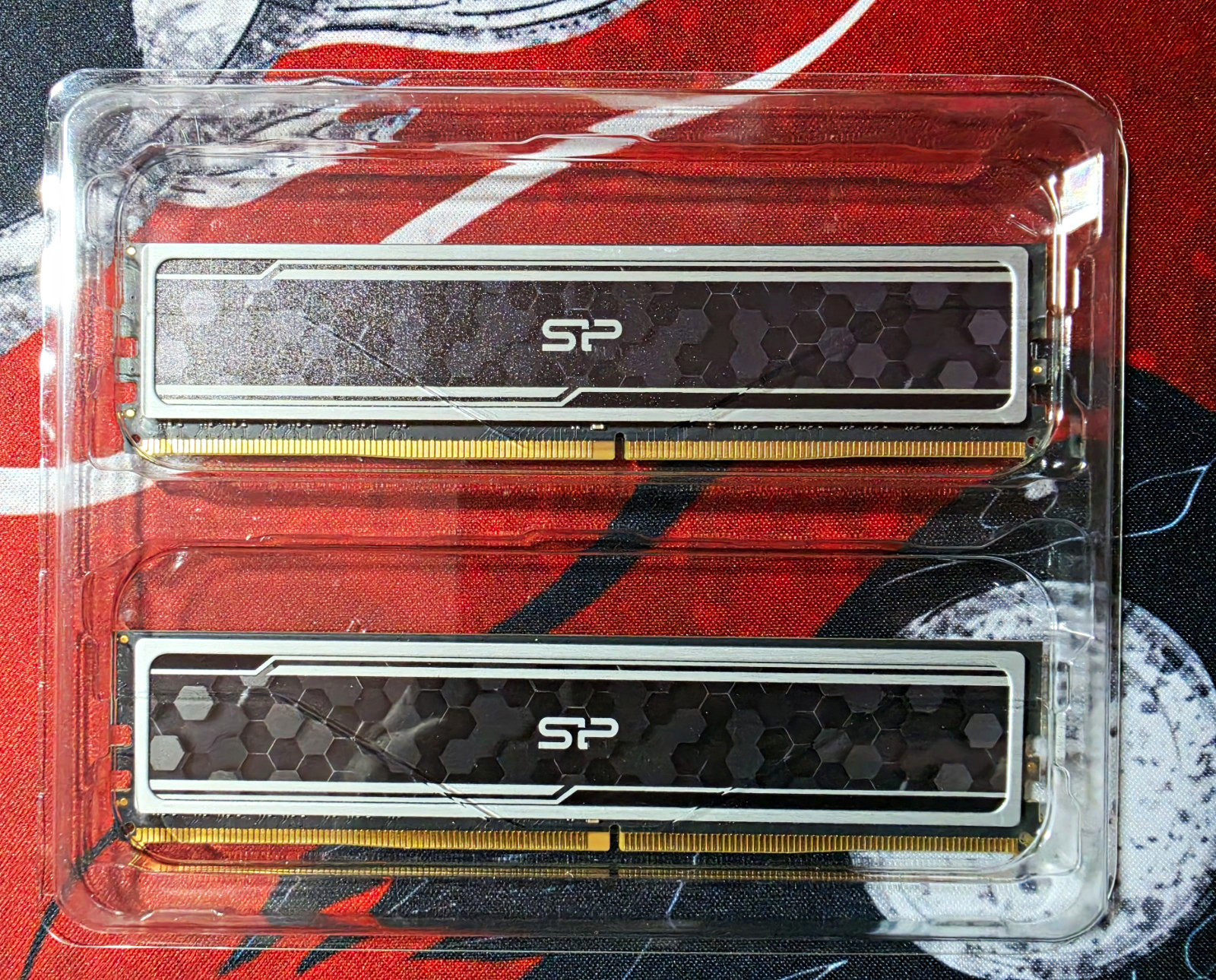 Silicon Power Gaming Series 16GB (2x8GB) DDR4-3200 CL16 288-Pin DIMM