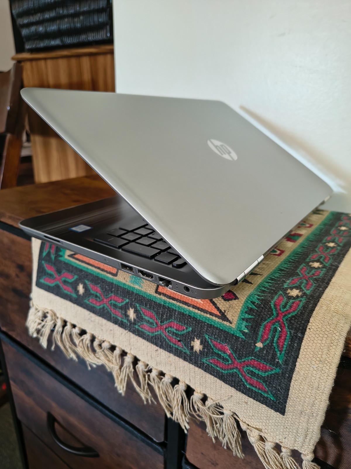 HP Pavilion T/S 15-au123cl Core i5-7200U@2.5GHz 16GB 240GB SSD Win11Hm BKLT KB