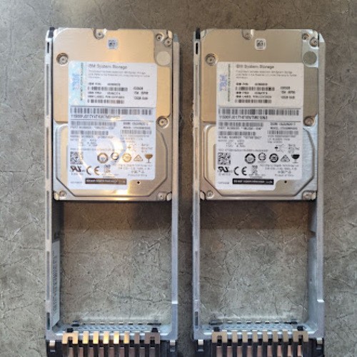 LOT OF 2 -  IBM 600GB 00NC603  1MJ200-039 HDD ST600MP0005