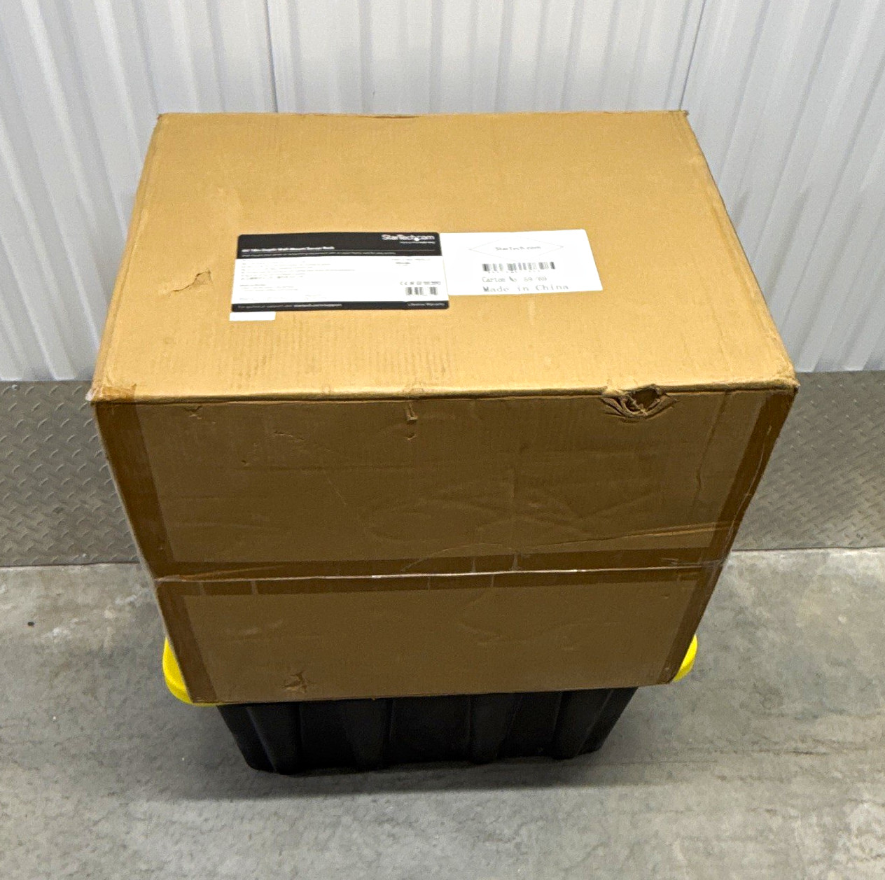 StarTech.com 6U Wall-Mounted Server Rack 19 in Wide 18 in Deep 200 lb