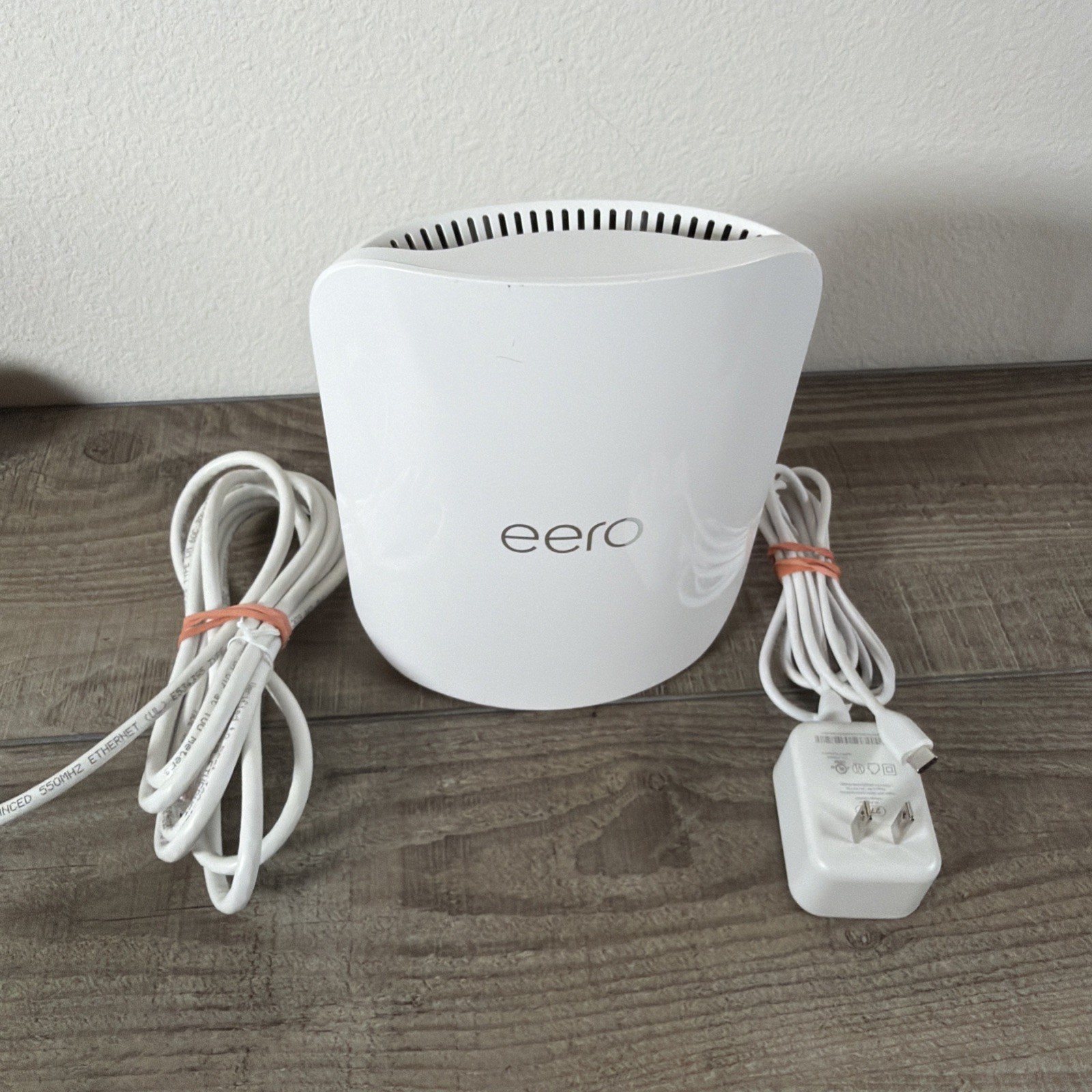 eero Pro 7 Tri-Band Mesh Wi-Fi 7 Router - White (Frontier Powered)