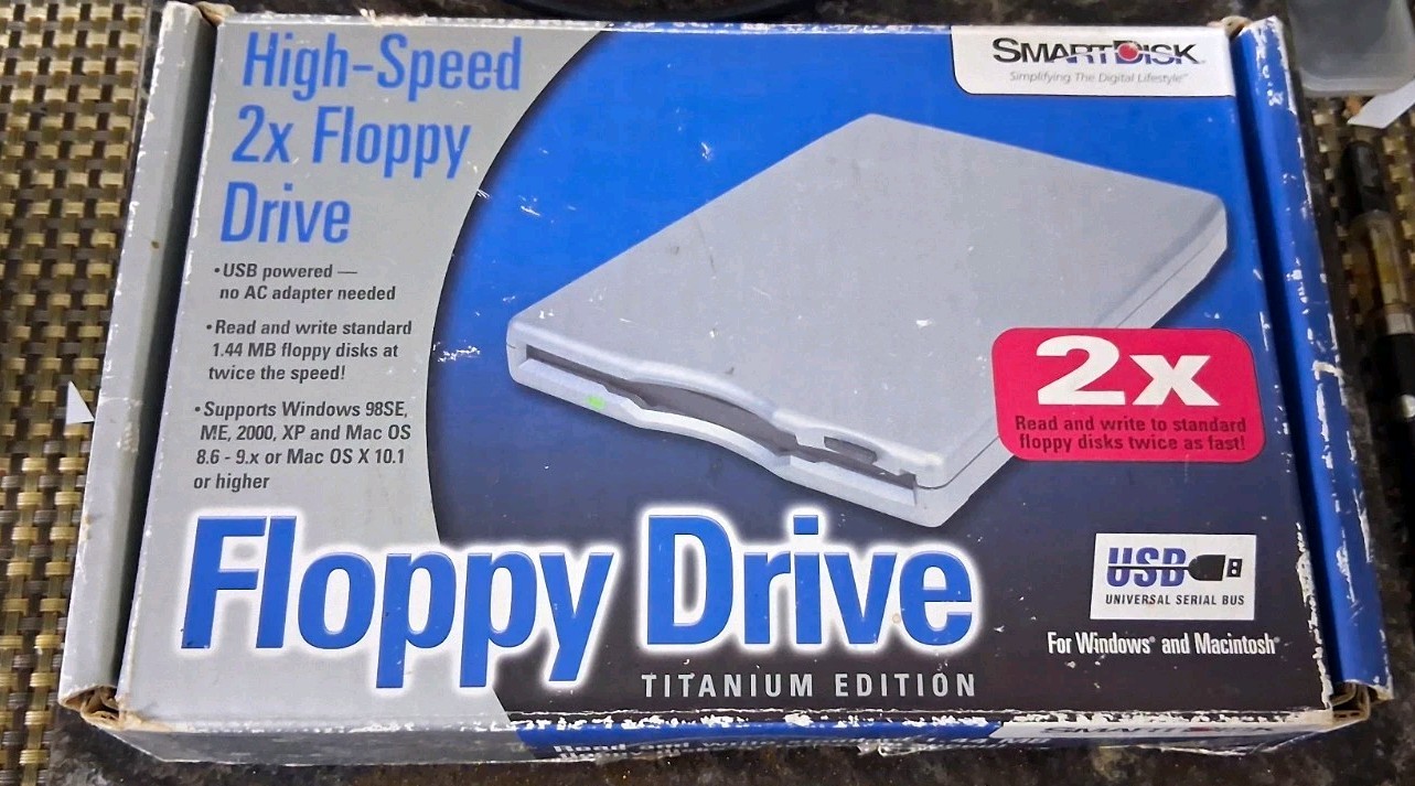 SmartDisk Titanium Edition High-Speed USB-Powered External Floppy Drive Mac PC