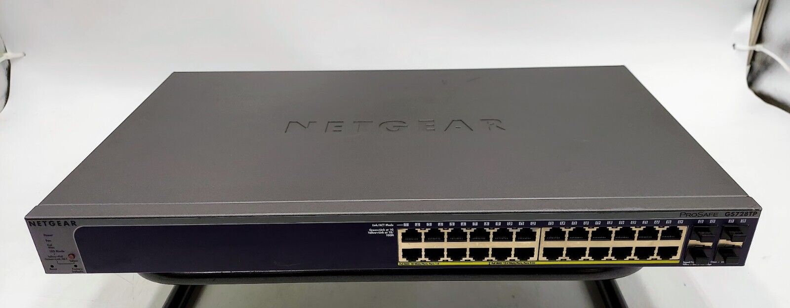 NetGear ProSafe GS728TP 24 Port Gigabit Smart Switch w/ PoE and 4 SFP Ports