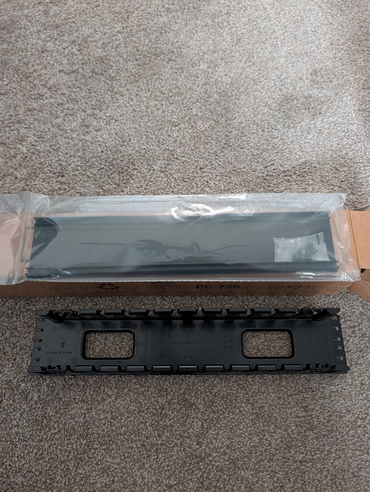 Panduit WMPF1E PatchLink 19" 2U Horizontal Cable Manager Front