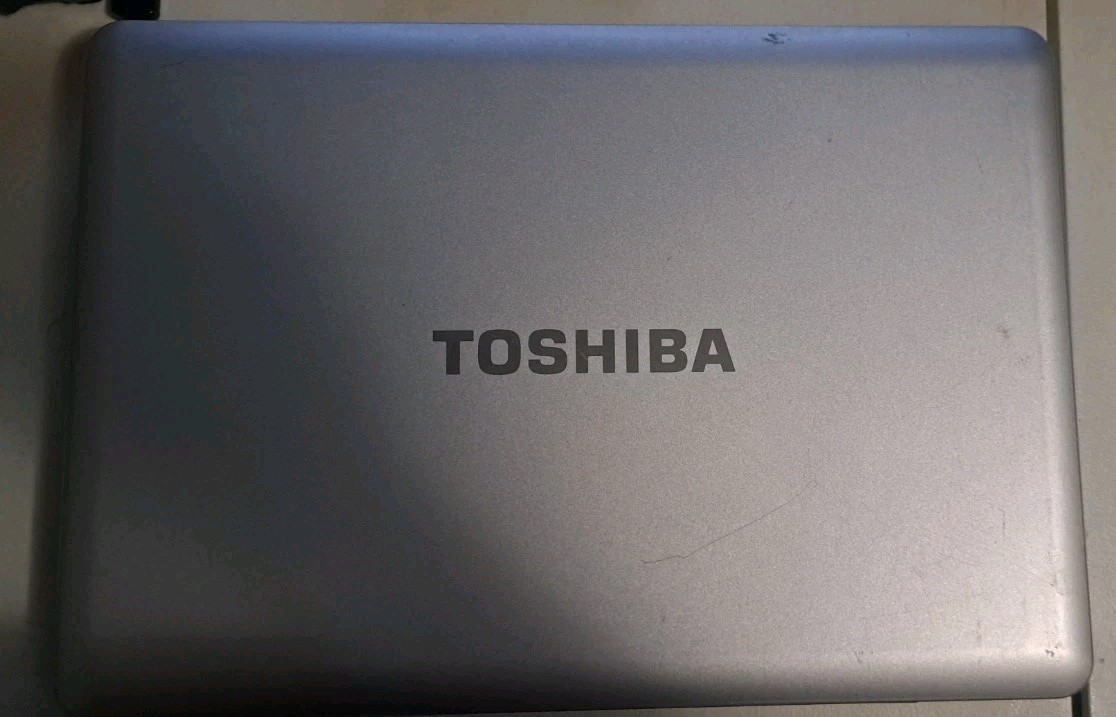 15.6" Laptop LCD TOSHIBA Satellite L455-S5981 500GB HDD NO CHARGER 4GB RAM