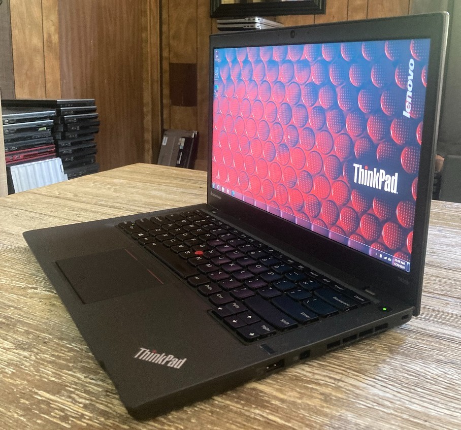 Ultra Thin 14.1" Lenovo T431s Laptop Windows 7 Pro i5 2ghz 8gb 250gb DVDRW