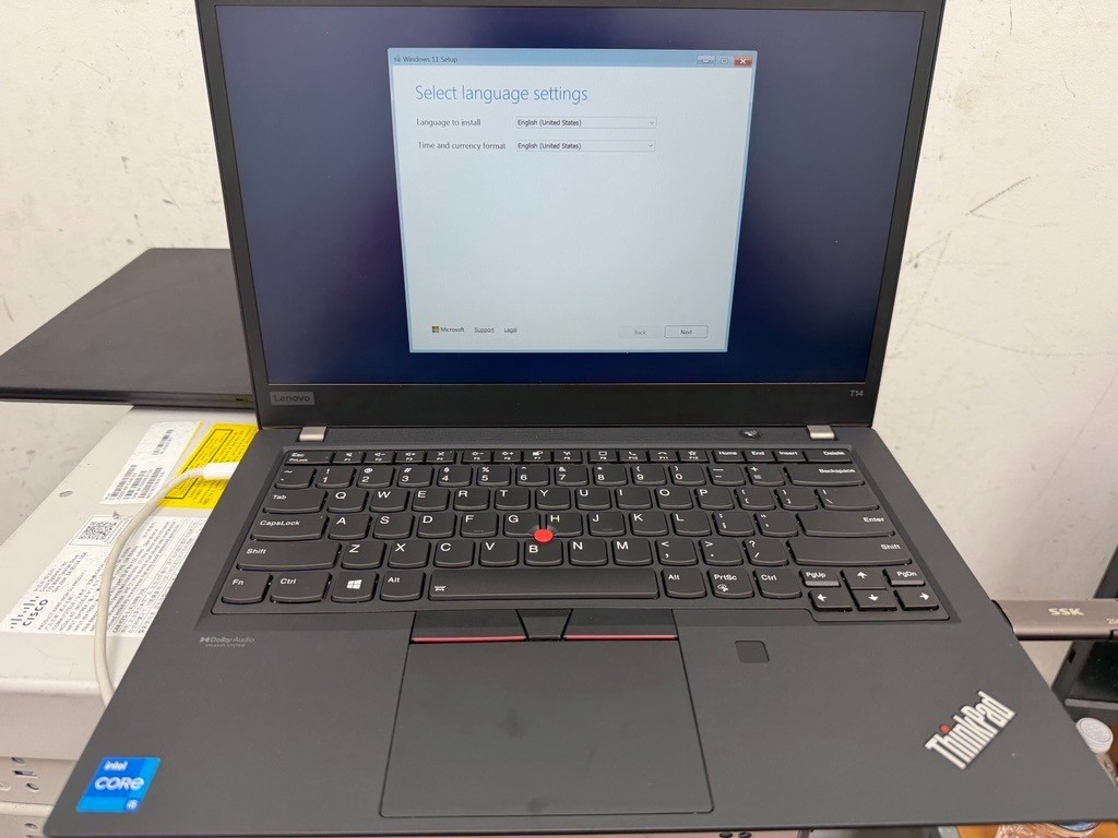 Lenovo ThinkPad T14 Gen 2 Core i5 2.6GHz 16GB RAM 256GB SSD Win 11 , Good