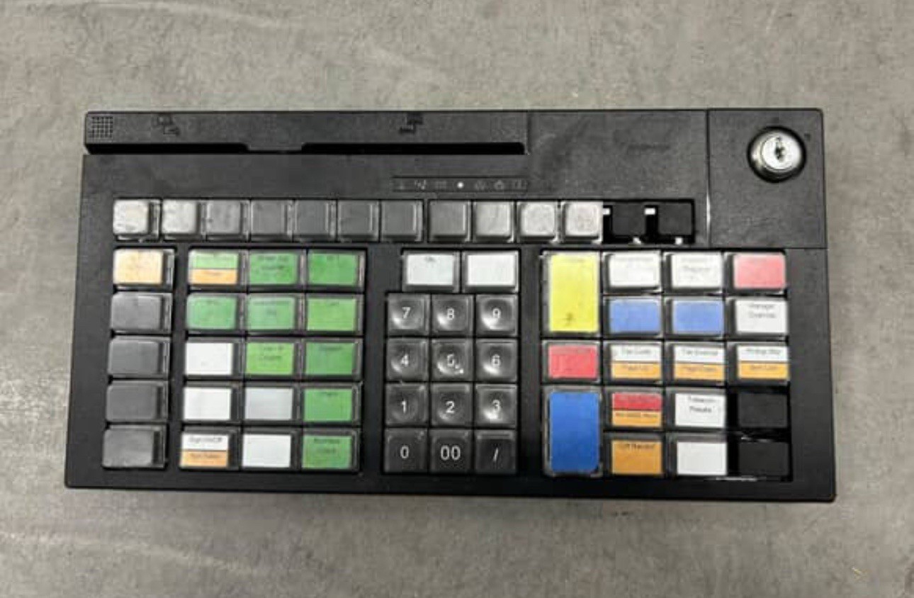 IBM / Toshiba - 67 Key IG Modular Keyboard w/MSR & Lock P/N: 3AA02286400