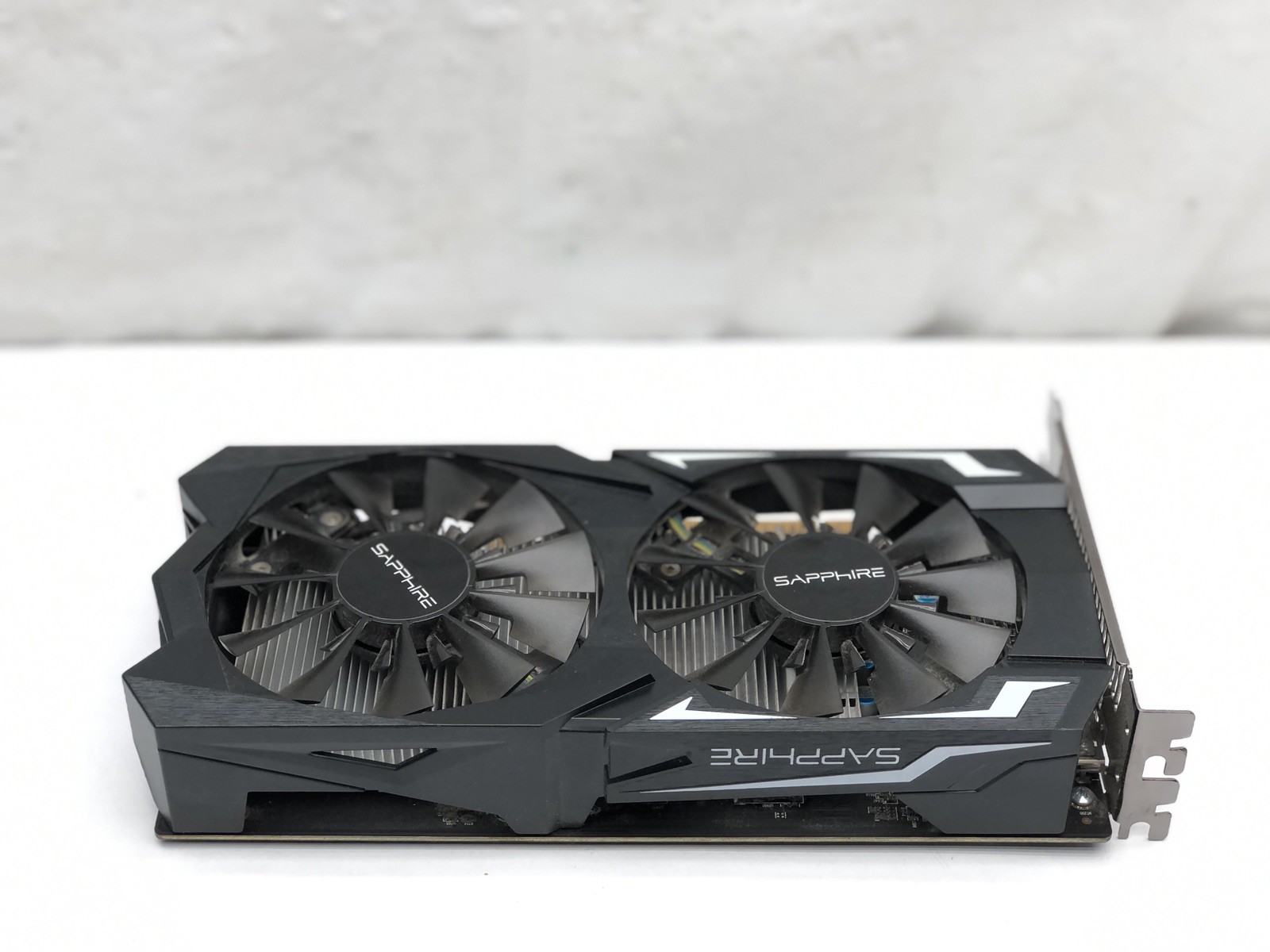 Sapphire RADEON RX 460 2G GDDR5 PCI-E Graphics Card