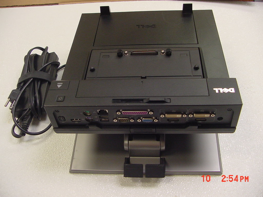 Dell MT002 Laptop Stand and E-View PR03X Docking Station With Genuine AC Adapter