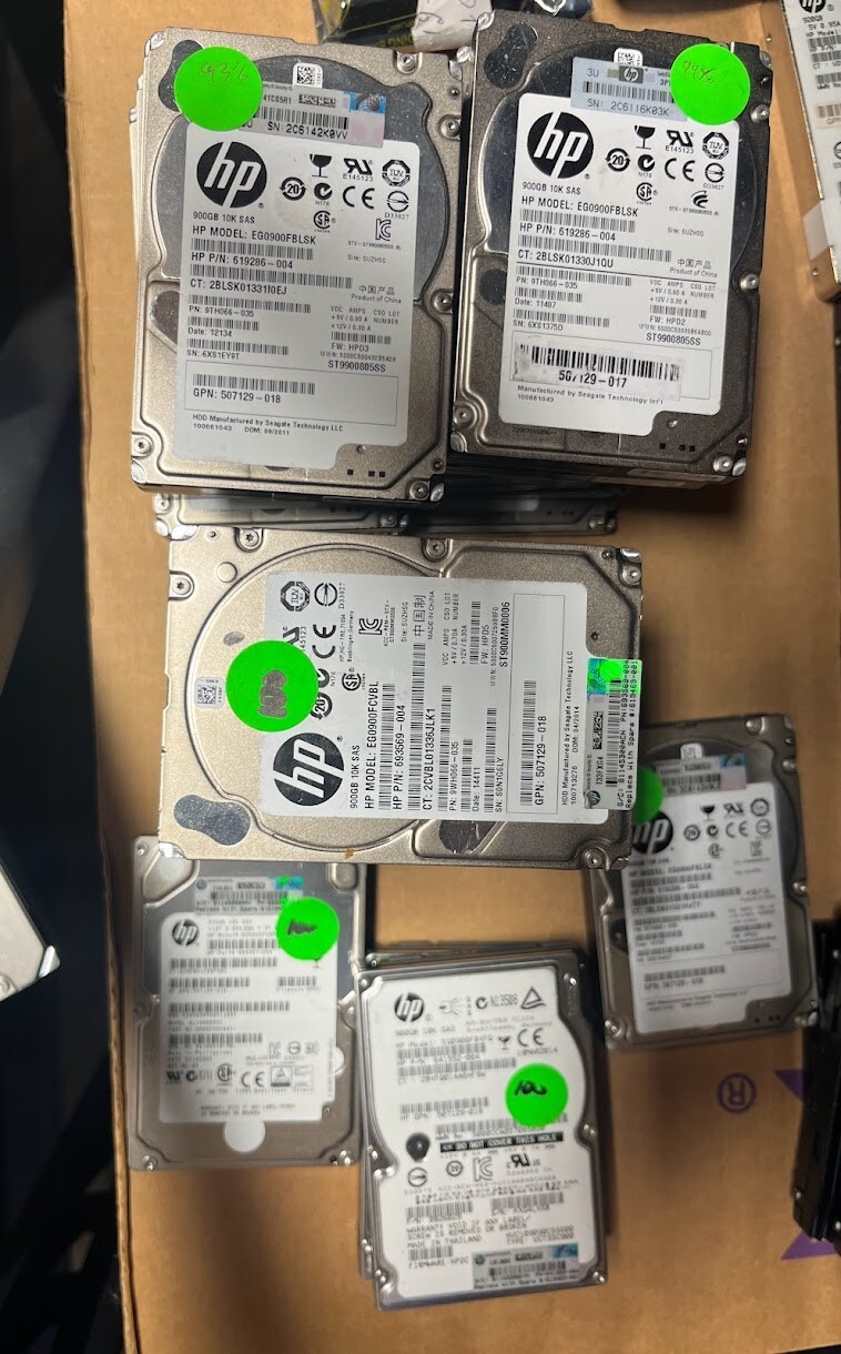 HPE LOT 5X SAVN2000S5xeN7.2 3PAR Storeserv 2TB 6G SAS NO TRAY + 38x 900GB 10K