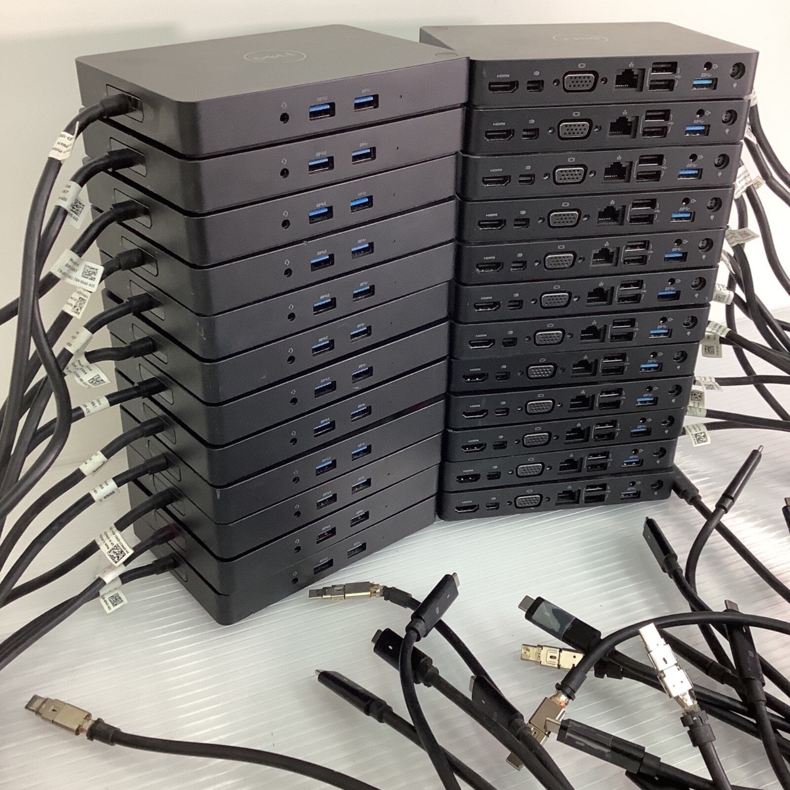 Dell WD15 USB-C Monitor Dock (Lot of 24 units)
